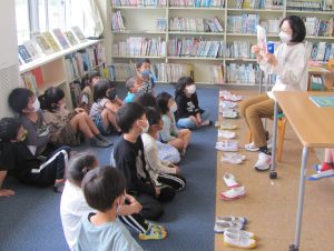 １・２年生読み聞かせ